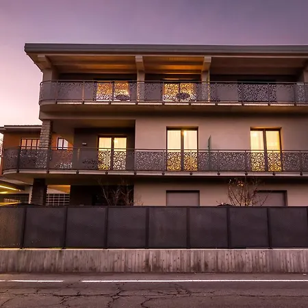 Lake Home Holiday Apartment *