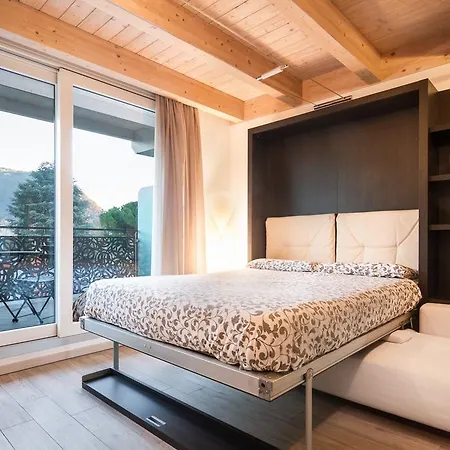 Lake Home Holiday Apartment